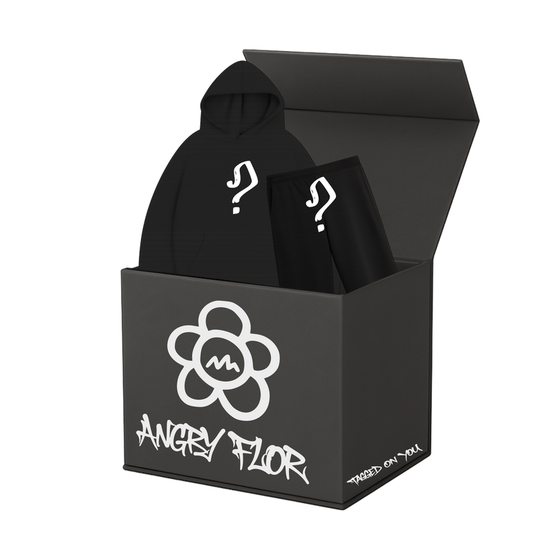OUTFIT MYSTERY BOX